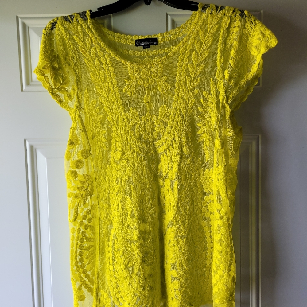 Signature Studio Sheer Yellow Blouse sz XL